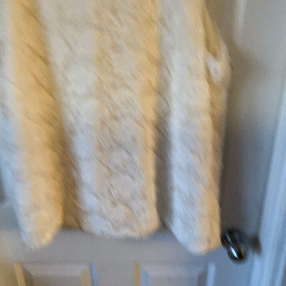 Oneworld Women’s Faux Fur Vest Size Large Bohemian Hippie Boho Ribbon - Picture 8 of 10